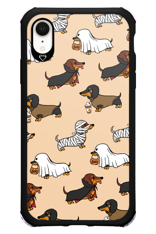 Scary Dachshund - Apple iPhone XR