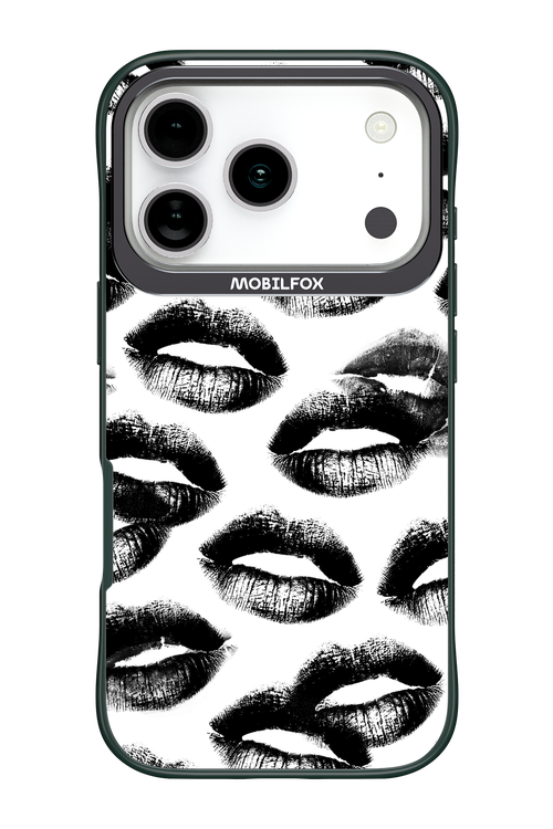 Ghost Kiss 2.0 - Apple iPhone 17 Pro