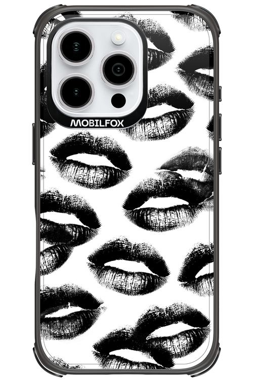 Ghost Kiss 2.0 - Apple iPhone 16 Pro