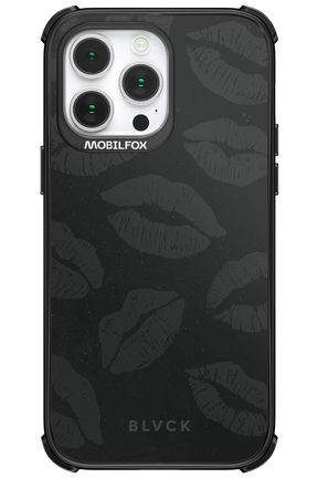 Dark Lips - Apple iPhone 14 Pro Max