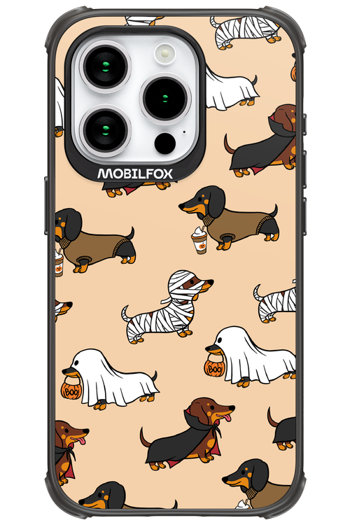 Scary Dachshund - Apple iPhone 15 Pro