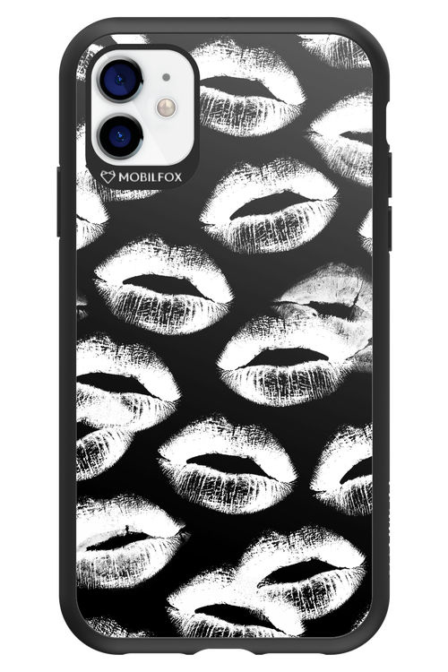 Ghost Kiss Black - Apple iPhone 11