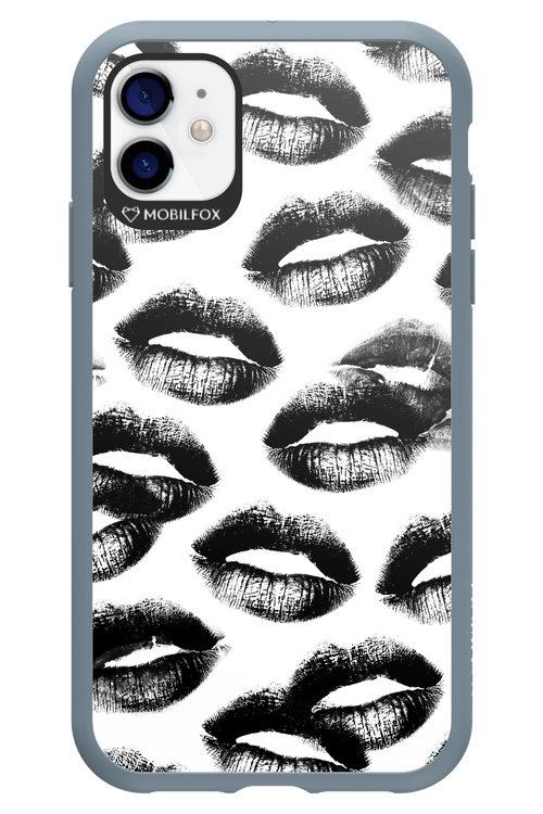 Ghost Kiss - Apple iPhone 11