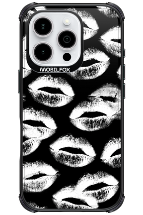 Ghost Kiss Black - Apple iPhone 16 Pro