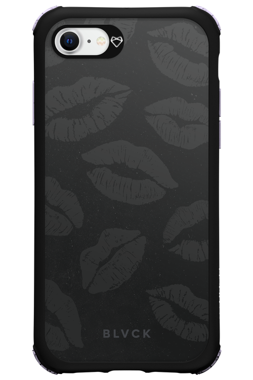Dark Lips - Apple iPhone SE 2022