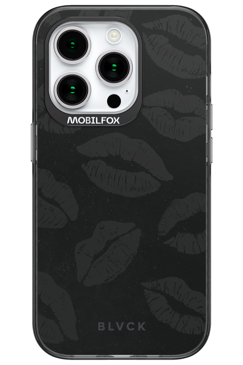 Dark Lips - Apple iPhone 15 Pro