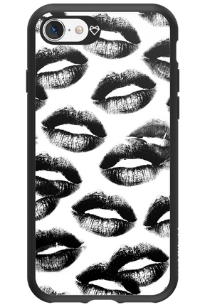 Ghost Kiss - Apple iPhone 8