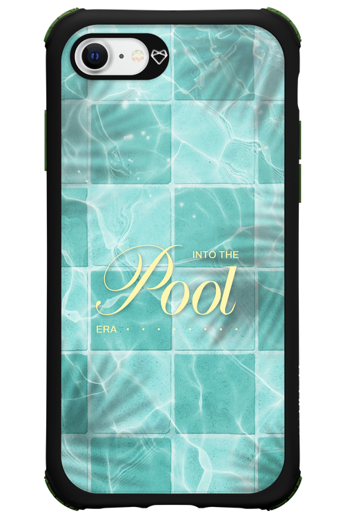 Into the Pool - Apple iPhone SE 2020
