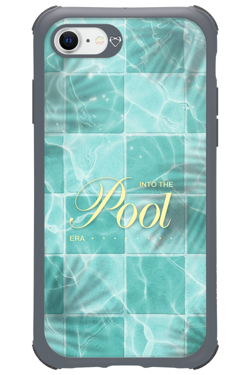 Into the Pool - Apple iPhone SE 2020